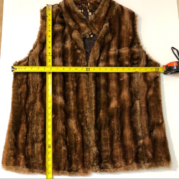 Faux Fur Long Open Vest with Pockets - Picture 4 of 8